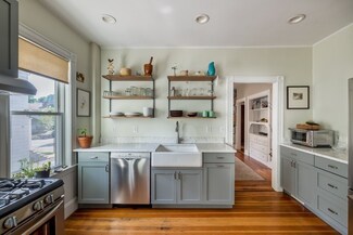 51 Berwick St Unit 1, Belmont, MA 02478