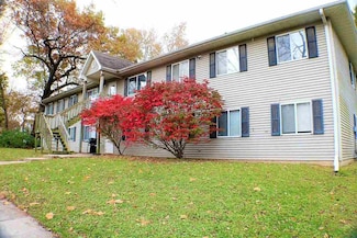 645 S Lucas St, Iowa City, IA 52240