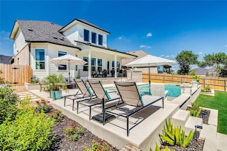 351 Kings Pine Dr, Dripping Springs, TX 78620