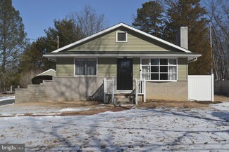 22 Rhode Island Rd, Sicklerville, NJ 08081