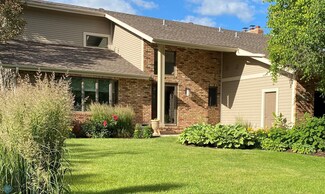 114 Prairiewood Dr S, Fargo, ND 58103