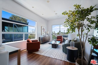 1050 N Gardner St Unit 9, West Hollywood, CA 90046