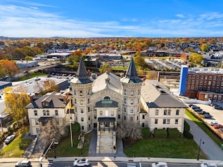 201 Thorndike St Unit 2-312, Lowell, MA 01852