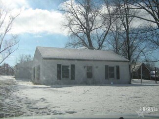 317 W Roe St, Ossian, IN 46777