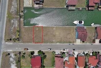 705 Imperial Harbor Dr, Corpus Christi, TX 78402