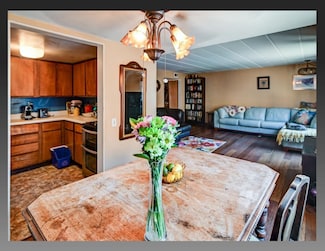 1029 Spaight St Unit 4D, Madison, WI 53703
