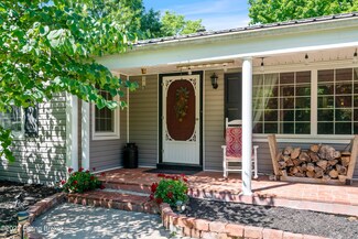 7609 Locust Ln, Crestwood, KY 40014
