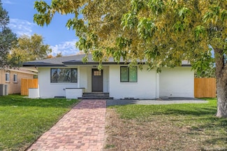 2655 Monaco Pkwy, Denver, CO 80207