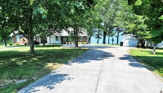 642 Carriage Cove Rd, Cadiz, KY 42211