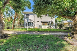 611 2nd St N, St. Petersburg, FL 33701