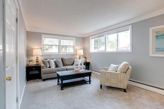 914 Burr St, Saint Paul, MN 55130