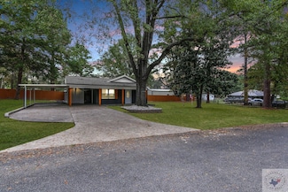 109 Pine St, Maud, TX 75567