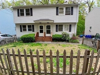105-107 Oakwood Terrace, Springfield, MA 01109