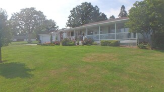 1674 X Ave, Dysart, IA 52224
