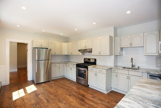 87 Condor St Unit 2, Boston, MA 02128