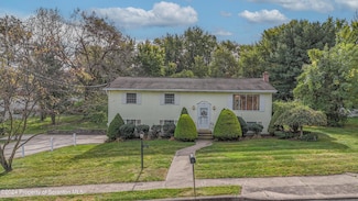 2431 Cedar Ave, Scranton, PA 18505