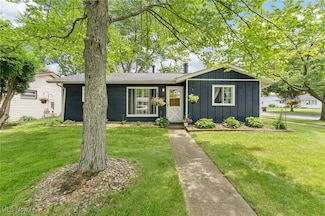 402 Hazel Dr, Berea, OH 44017