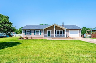 2031 36th St NE, Hickory, NC 28601
