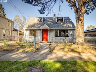 3033 SE 85th Ave, Portland, OR 97266