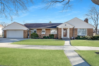 701 E Fairmount Ave, Milwaukee, WI 53217