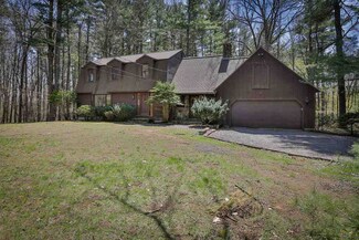 8 Pine Knoll Dr, Atkinson, NH 03811