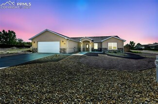 994 S Knox Dr, Pueblo West, CO 81007
