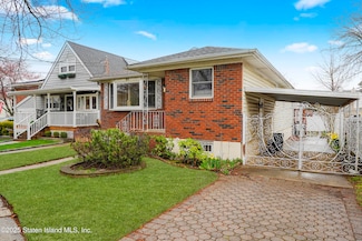 51 Fieldway Ave, Staten Island, NY 10308