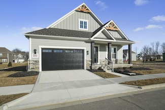 4072 Captains Cir, Lewis Center, OH 43035