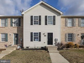16 Chalk Ln, Inwood, WV 25428