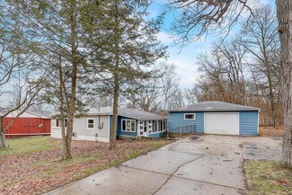 105 Oak St, Edgerton, WI 53534