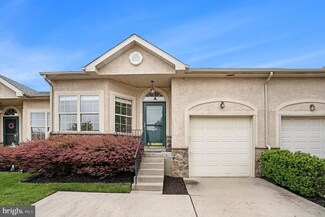656 Manor Dr, Horsham, PA 19044