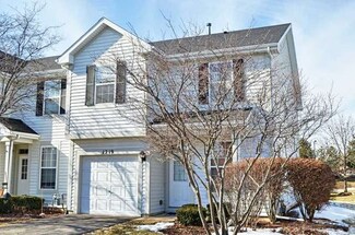 1219 Arapahoe Ct Unit 85, Naperville, IL 60540