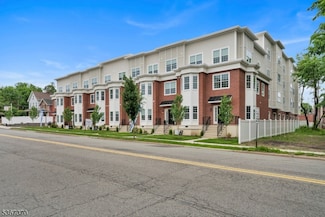 70 Ridgedale Ave, Morristown, NJ 07960