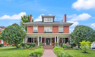 102 E Lexington Ave, Danville, KY 40422