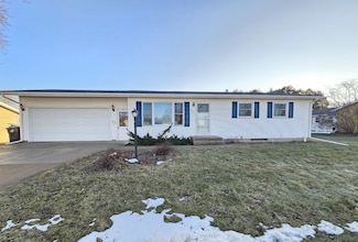 927 Rock Ave, Waupun, WI 53963