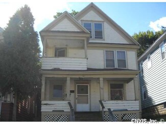 102 Mooney Ave, Syracuse, NY 13206