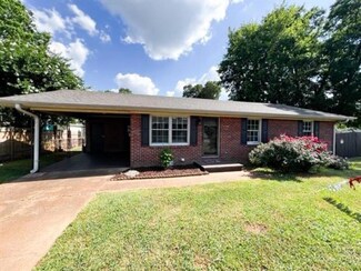 1520 Frey Ave, Sheffield, AL 35660