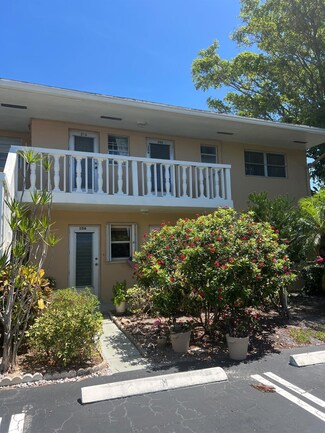 2112 NE 1st Way Unit 206, Boynton Beach, FL 33435