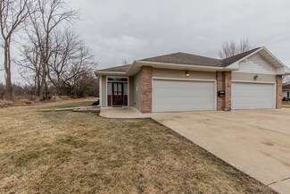 321 Bryant Circle Dr, Princeton, IL 61356