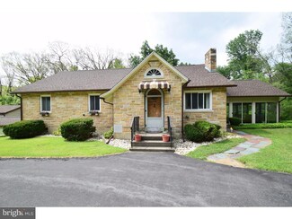 2564 Welshtown Rd, Slatington, PA 18080