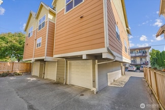 1719 SW Henderson St, Seattle, WA 98106