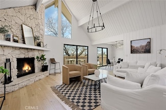 1204 Yellowstone Dr, Lake Arrowhead, CA 92352