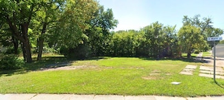 2002 E Main St, Kalamazoo, MI 49048