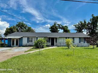 4908 Meadow St, Panama City, FL 32404