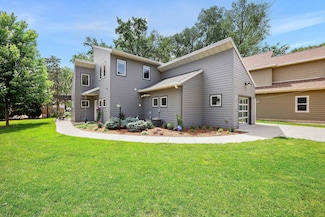 2830 Tomahawk Ct, Middleton, WI 53562