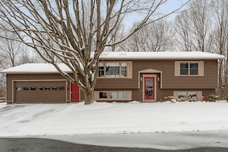 40 Sheridan St, Barre, VT 05641