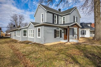 108 S Main St, Altamont, IL 62411