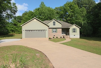 1102 Kingsberry Dr, Iuka, MS 38852