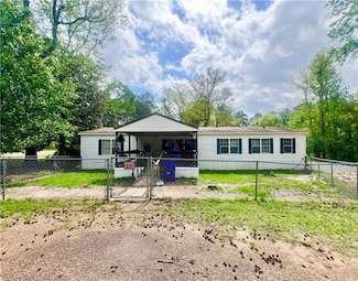 1663 Rick St, Jena, LA 71342