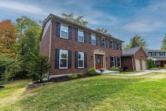 6970 Stonehenge Dr, Blue Ash, OH 45242